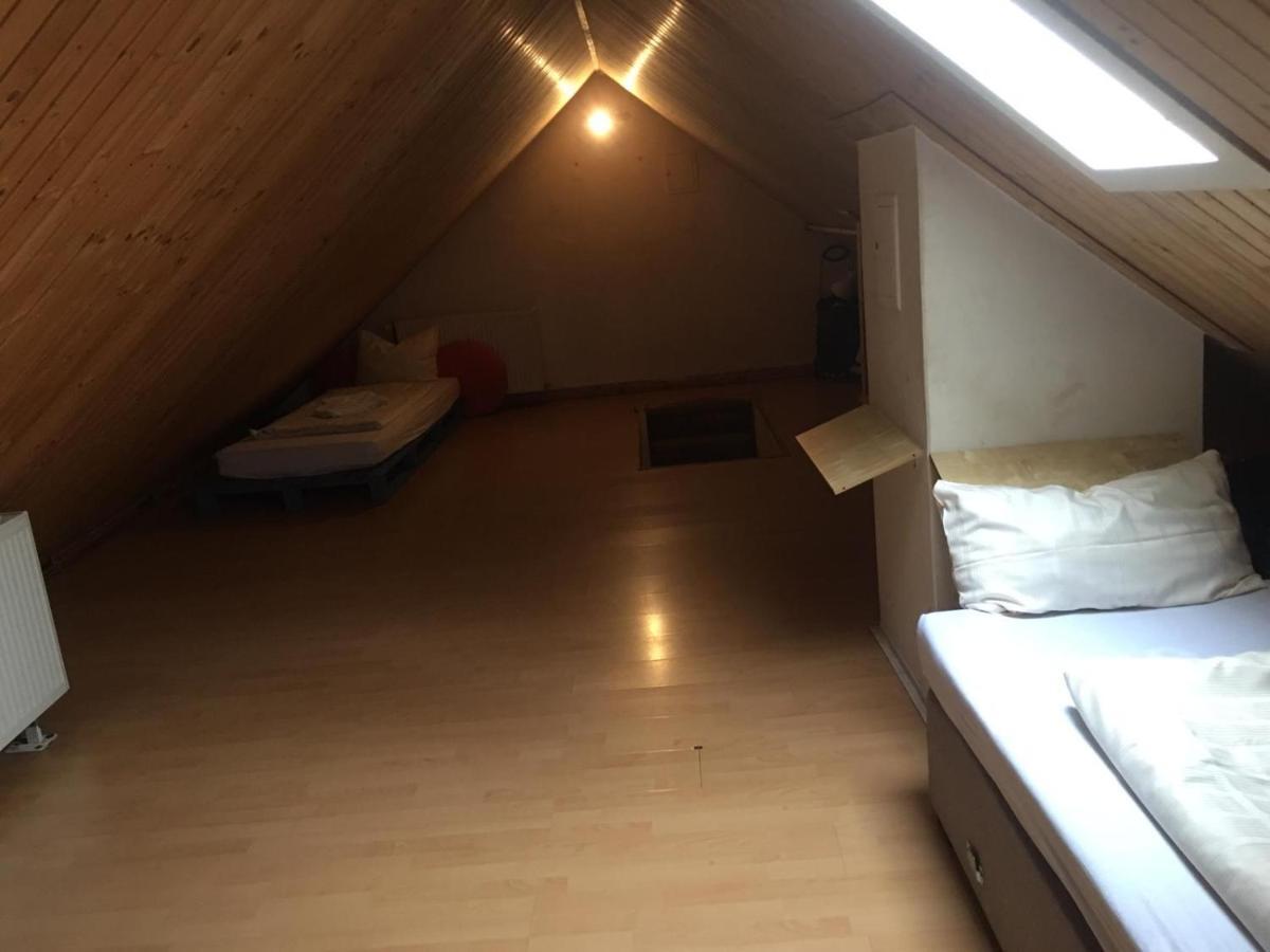 Zimmer Im Dachgeschoss 카이저슬라우테른 외부 사진