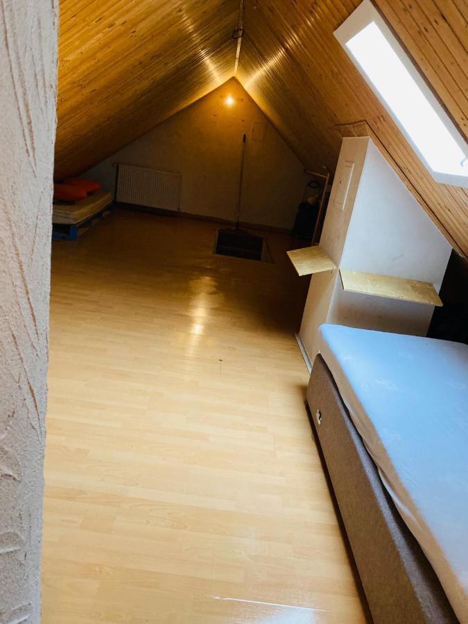 Zimmer Im Dachgeschoss 카이저슬라우테른 외부 사진