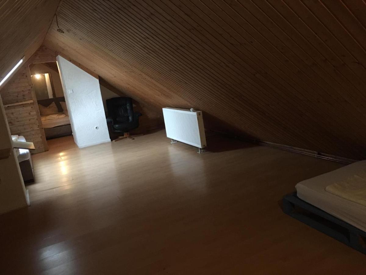 Zimmer Im Dachgeschoss 카이저슬라우테른 외부 사진